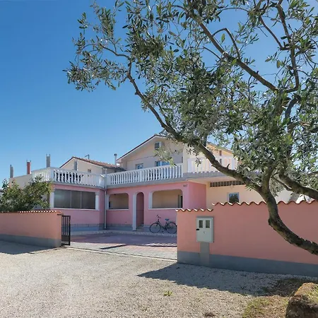 Two-bedroom In Apartman *