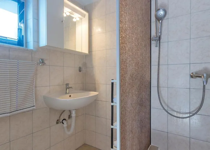 Two-bedroom In * Peroj