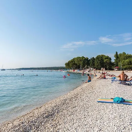 Two-bedroom In Apartamento Peroj